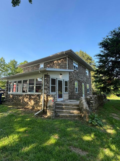 2311 E Glendora Road Buchanan MI 49107