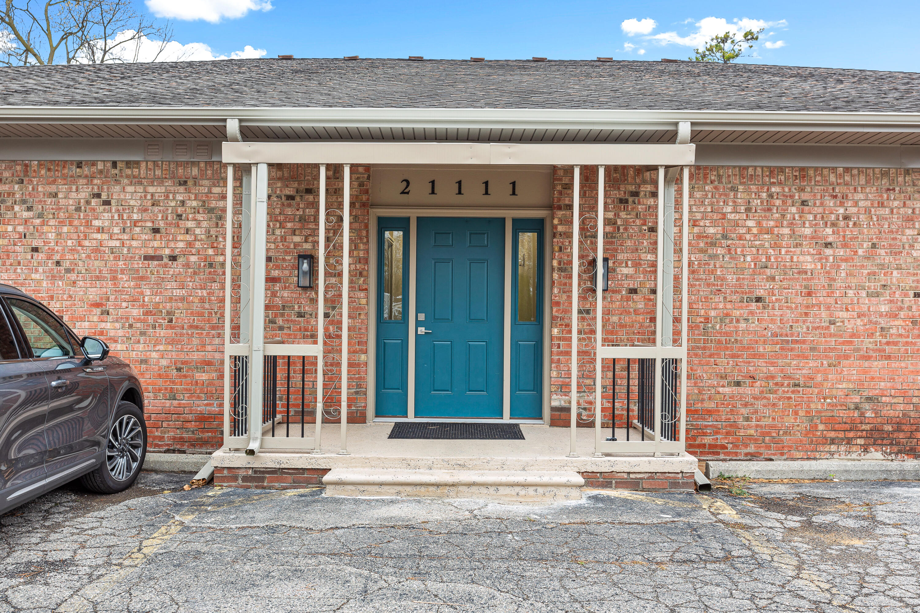 21111 middlebelt road Road