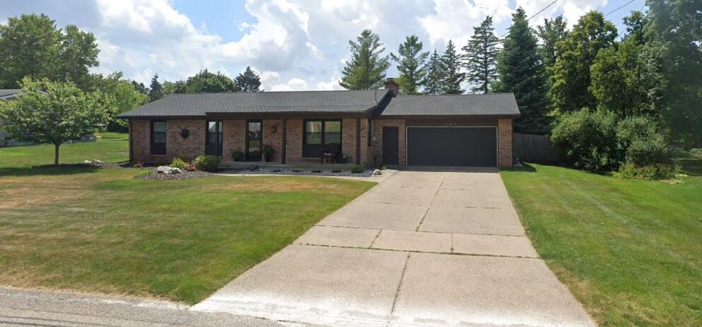 Photo of 2500 Rockhill Drive NE, Grand Rapids, MI 49525 (MLS # 26005242)