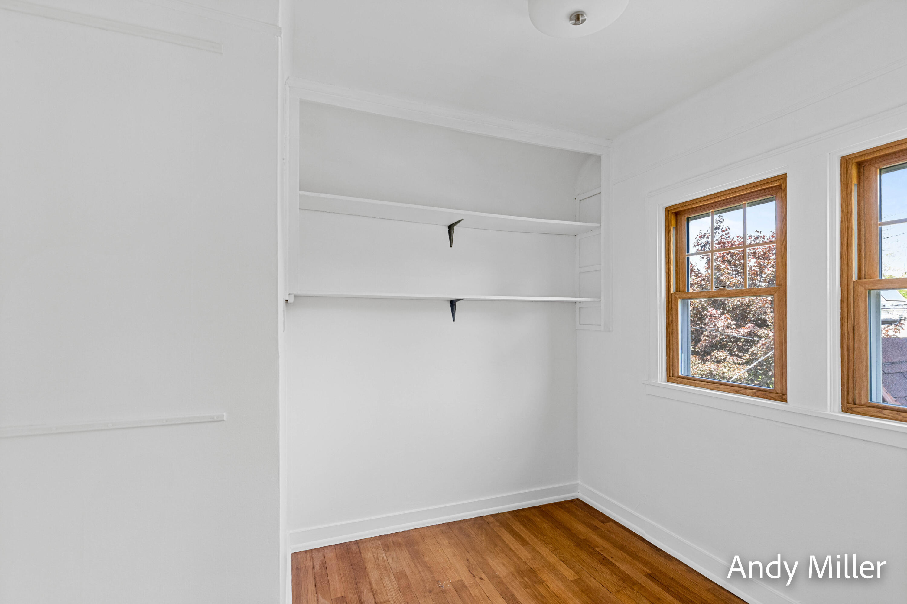 Photo 17 of 28 of 2031 Godwin Avenue SE house