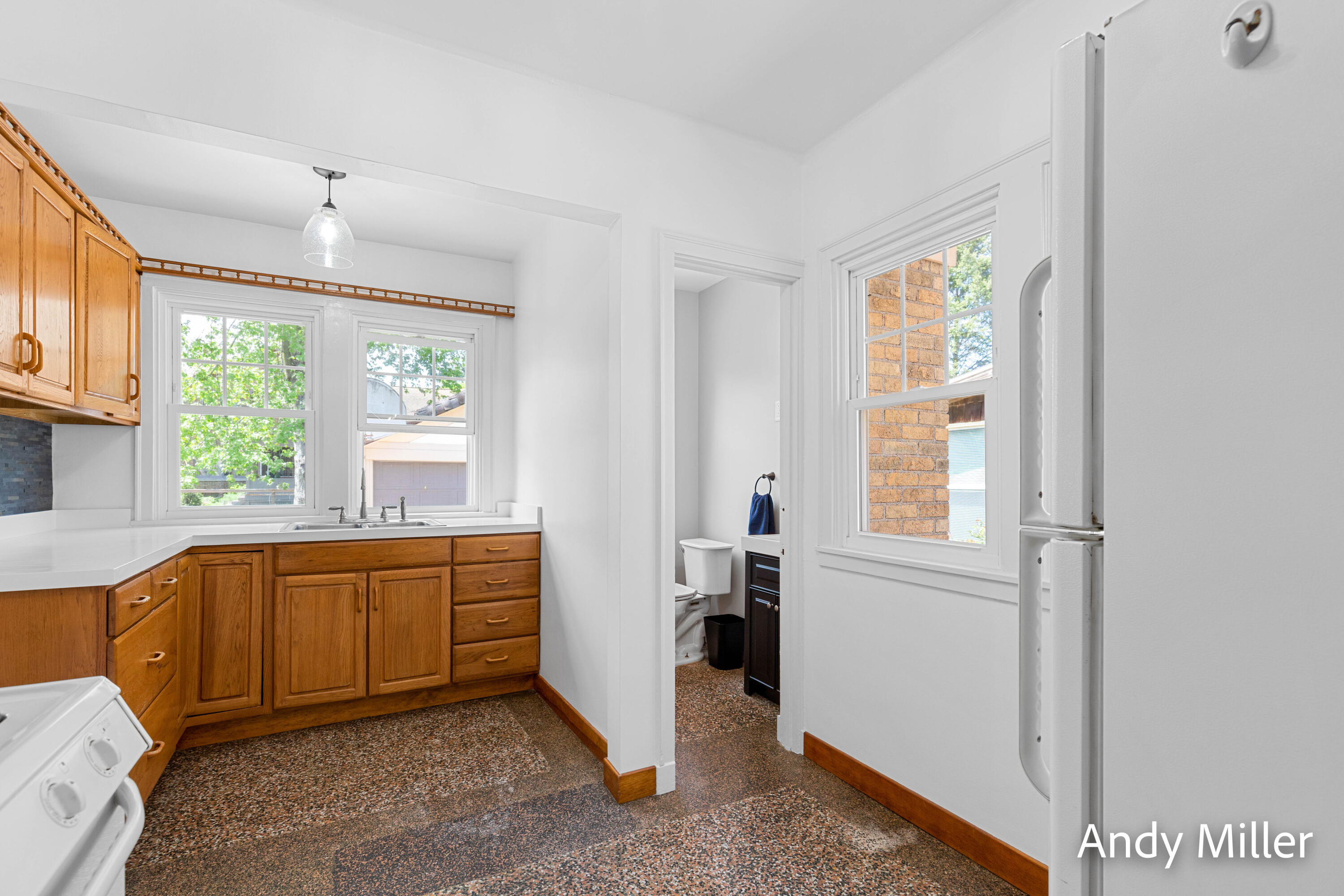 Photo 9 of 28 of 2031 Godwin Avenue SE house