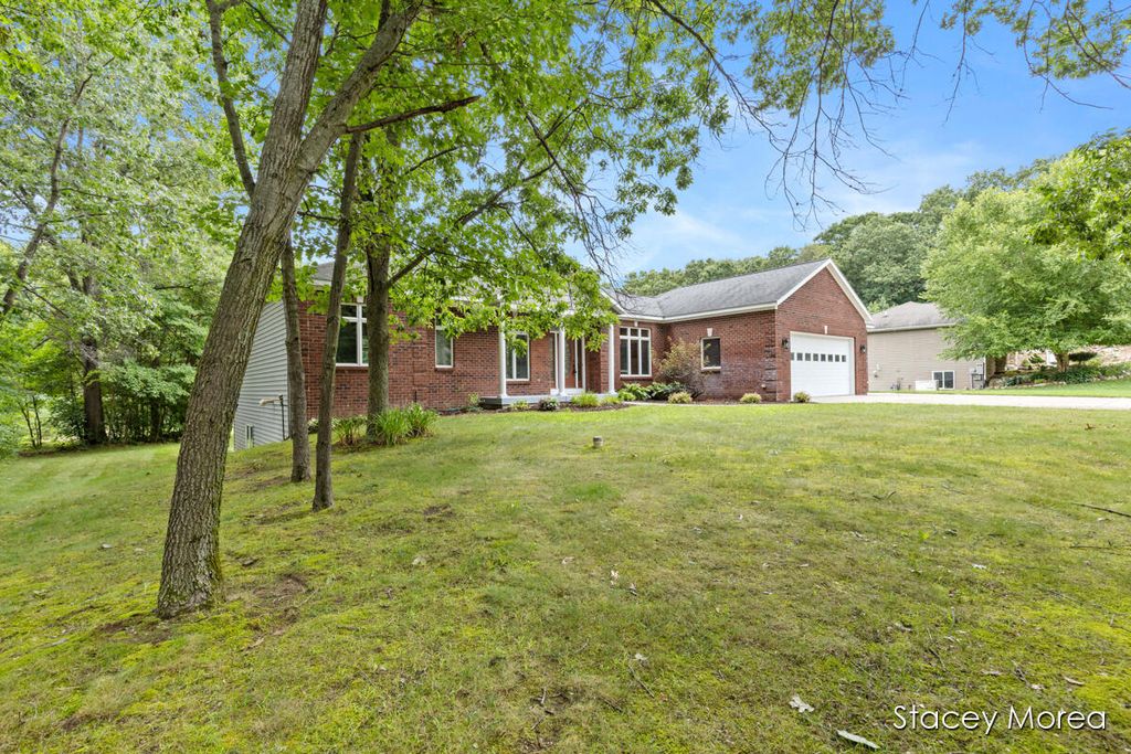Photo of 5189 Bonasa Drive, Rockford, MI 49341 (MLS # 25042507)