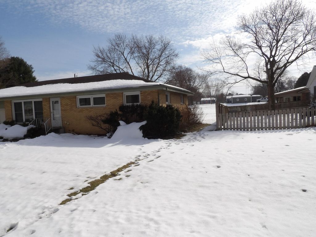Photo of 415 Remus Drive, Buchanan, MI 49107 (MLS # 26005686)