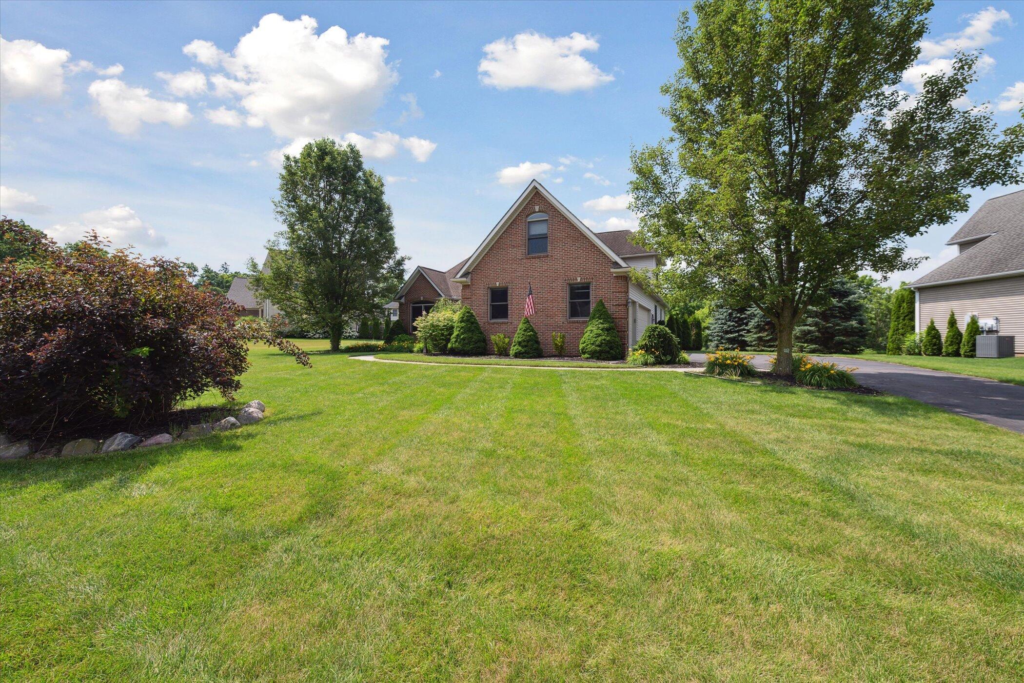 Howell, Michigan 48843, United States, 4 Bedrooms Bedrooms, ,3 BathroomsBathrooms,Residential,Active,149175