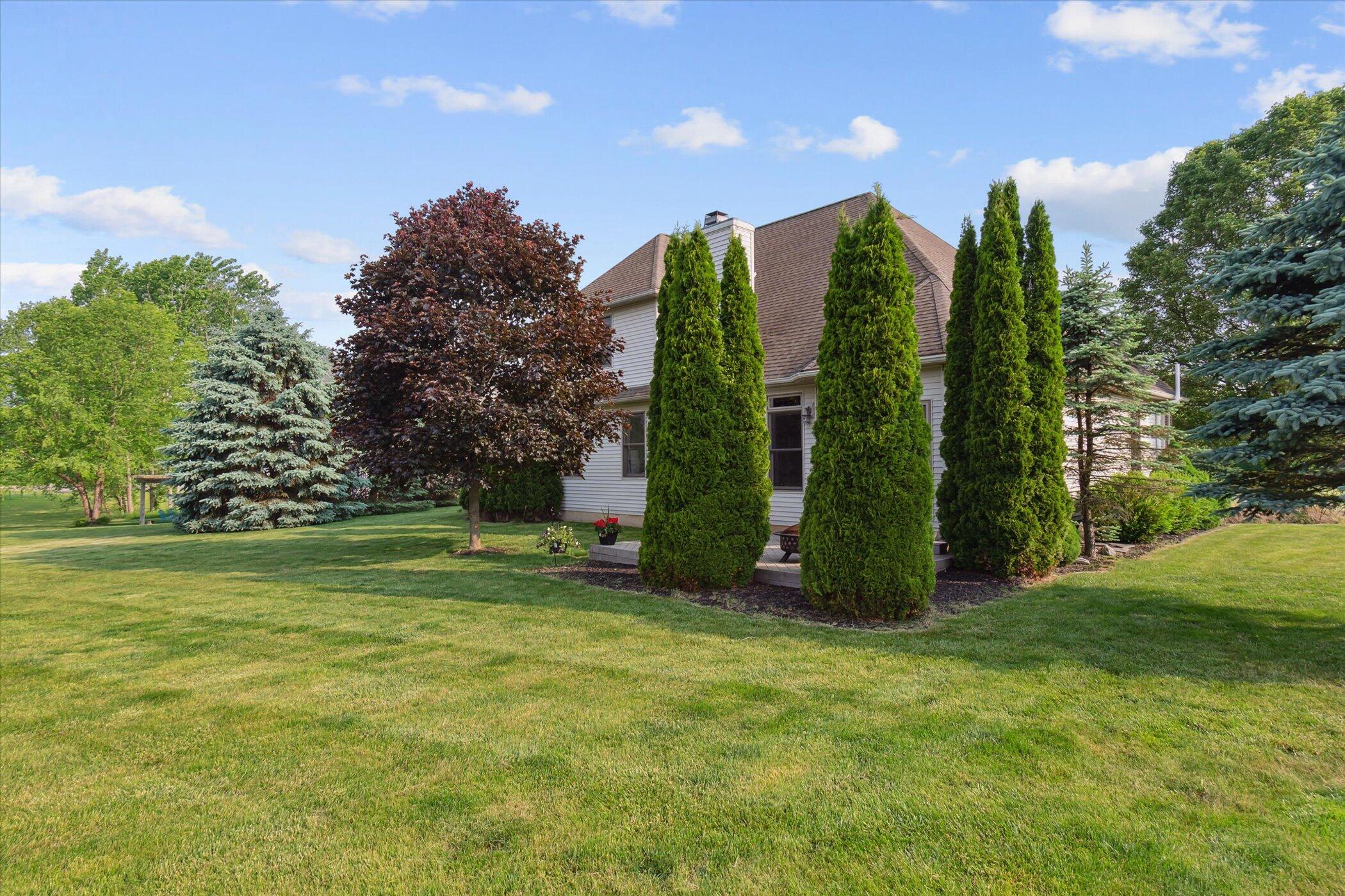 Howell, Michigan 48843, United States, 4 Bedrooms Bedrooms, ,3 BathroomsBathrooms,Residential,Active,149175