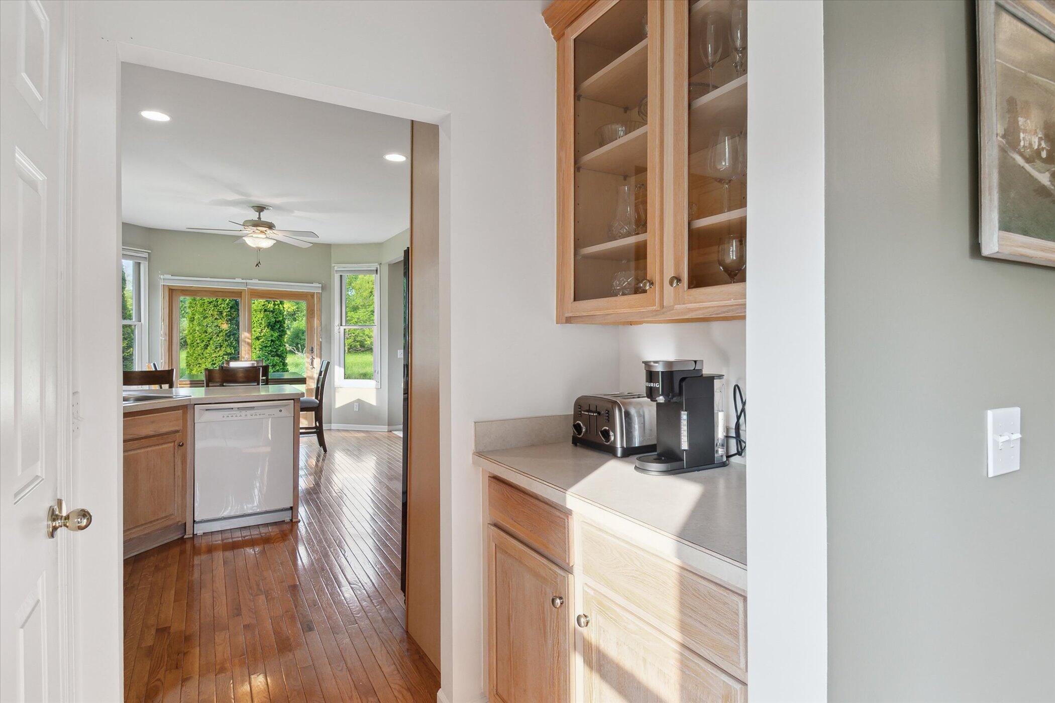 Howell, Michigan 48843, United States, 4 Bedrooms Bedrooms, ,3 BathroomsBathrooms,Residential,Active,149175