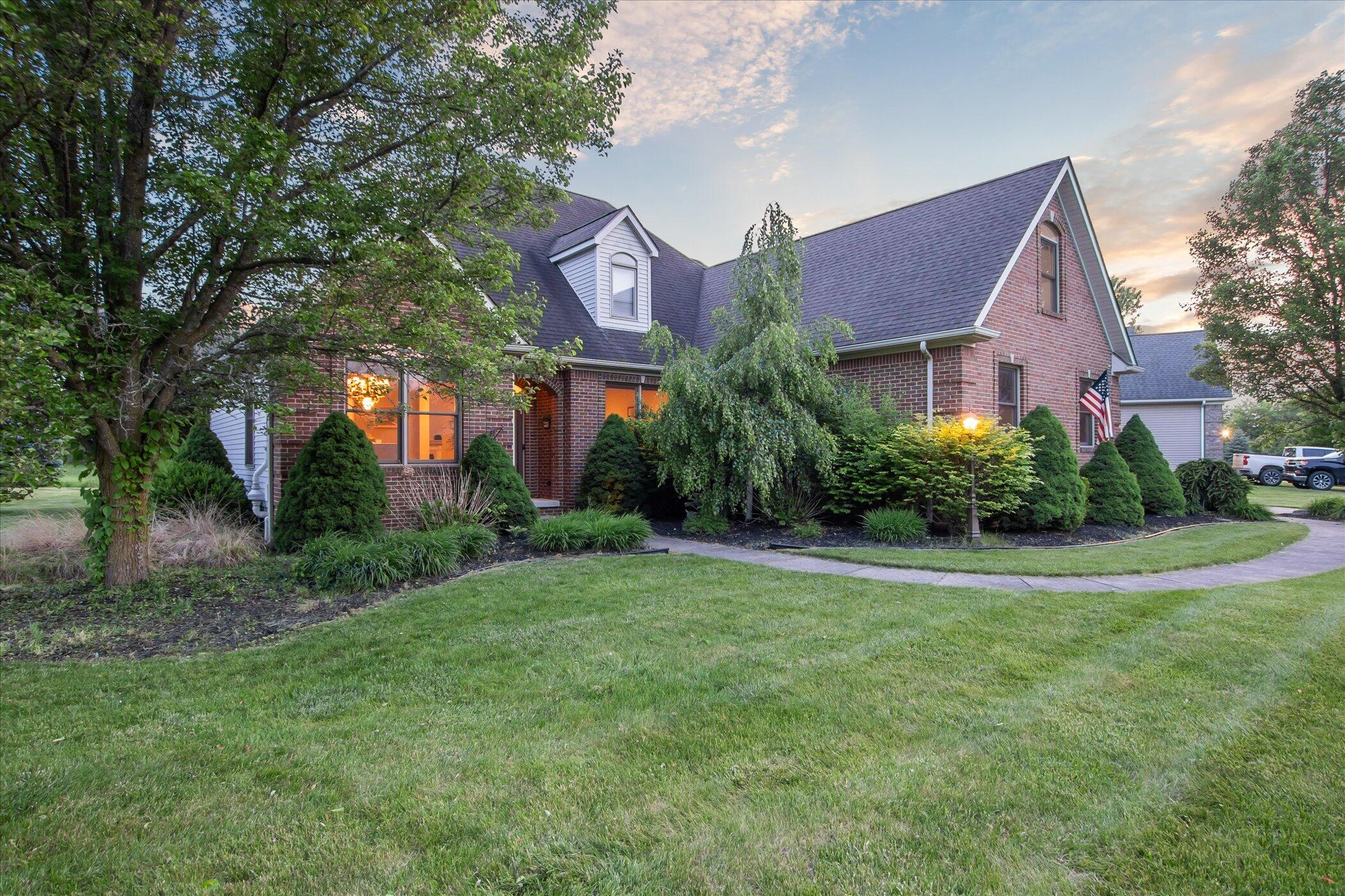 Howell, Michigan 48843, United States, 4 Bedrooms Bedrooms, ,3 BathroomsBathrooms,Residential,Active,149175