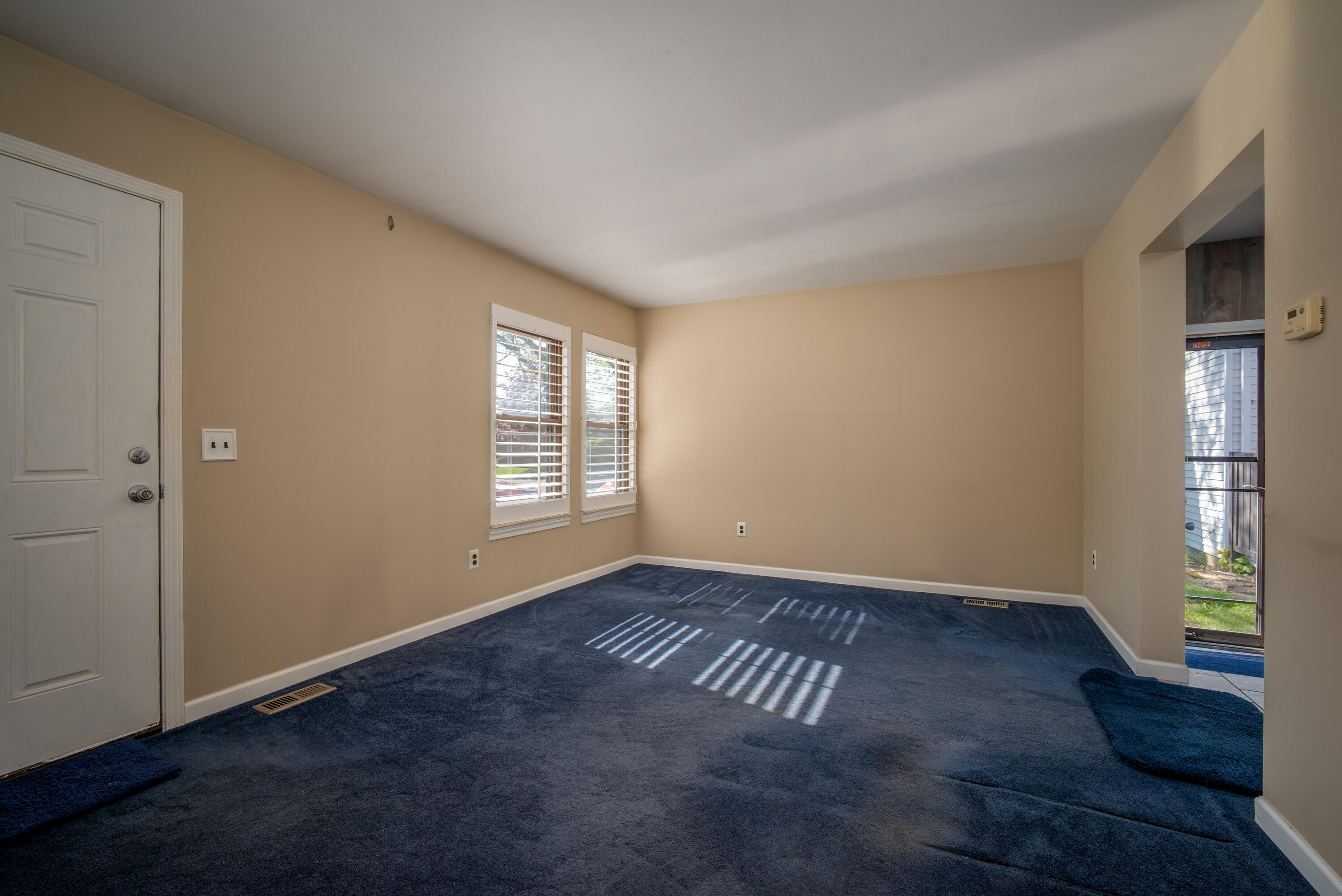 2887 Roundtree Drive