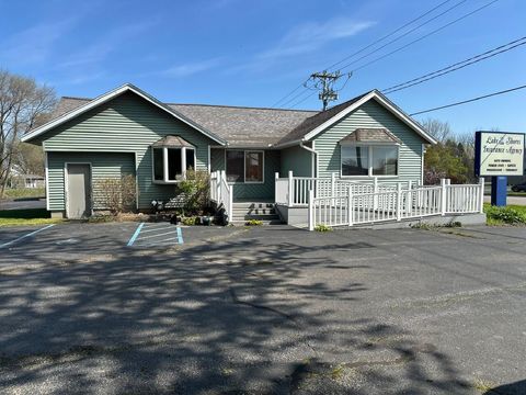 Photo of 5604 Cleveland Avenue, Stevensville, MI 49127 (MLS # 26012053)