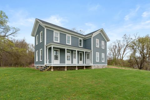 Photo of 135 Golfview Drive, Plainwell, MI 49080 (MLS # 26017266)