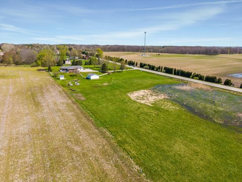 Photo of 3000 Rogers Highway, Britton, MI 49229 (MLS # 26017132)