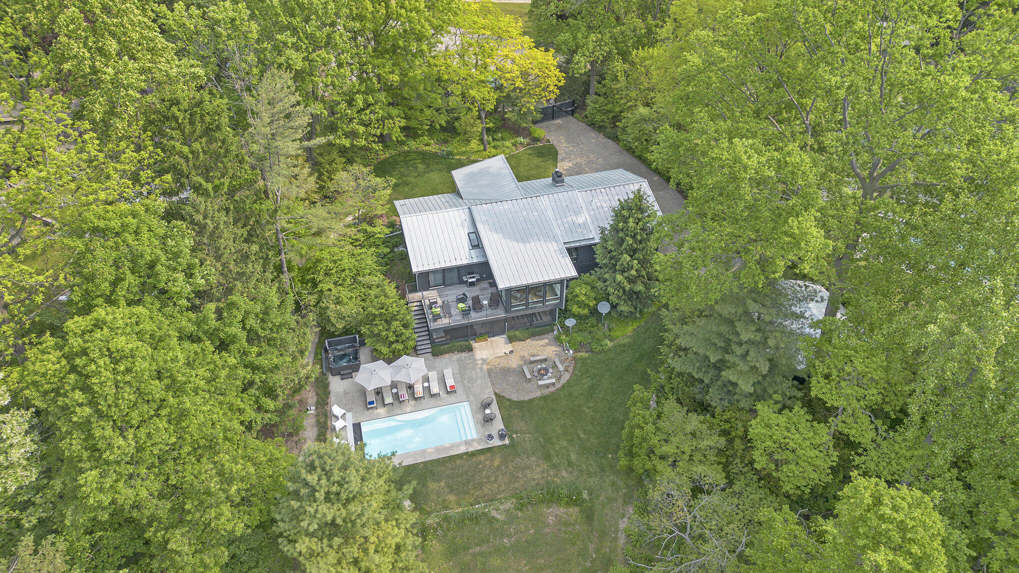 16128 Walnut Court