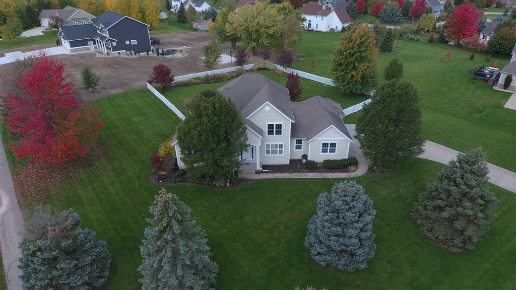 Photo of 423 Northridge Drive, Holland, MI 49423 (MLS # 23137620)