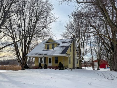 566 S Blue Creek Road Benton Harbor MI 49022