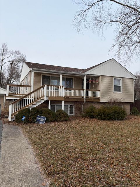 Photo of 2126 Mcgregor Road #Upper, Ypsilanti, MI 48198 (MLS # 26007313)