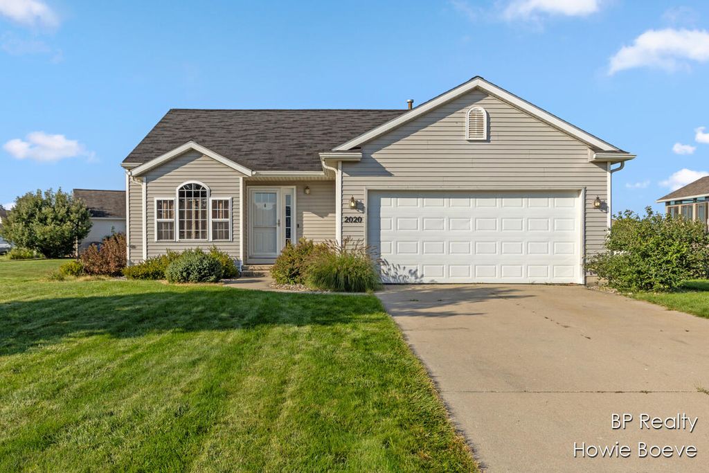 Photo of 2020 Jaclyn Drive, Hudsonville, MI 49426 (MLS # 25051894)