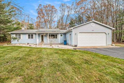 Photo of 1422 Yoder Road, Manistee, MI 49660 (MLS # 25059067)