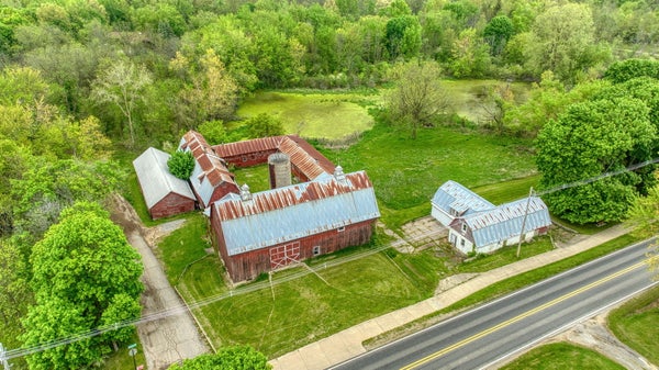 5280 JEFFERSON RD, CLARKLAKE, MI 49234 - Image 6aed3bd4df84a505aa3eed3c88bc05dc/943371242