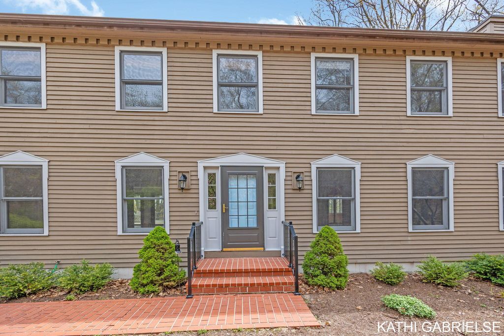 Photo of 313 Stickney Ridge Road, Grand Haven, MI 49417 (MLS # 26020655)