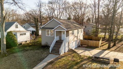 MLS: 25011293
