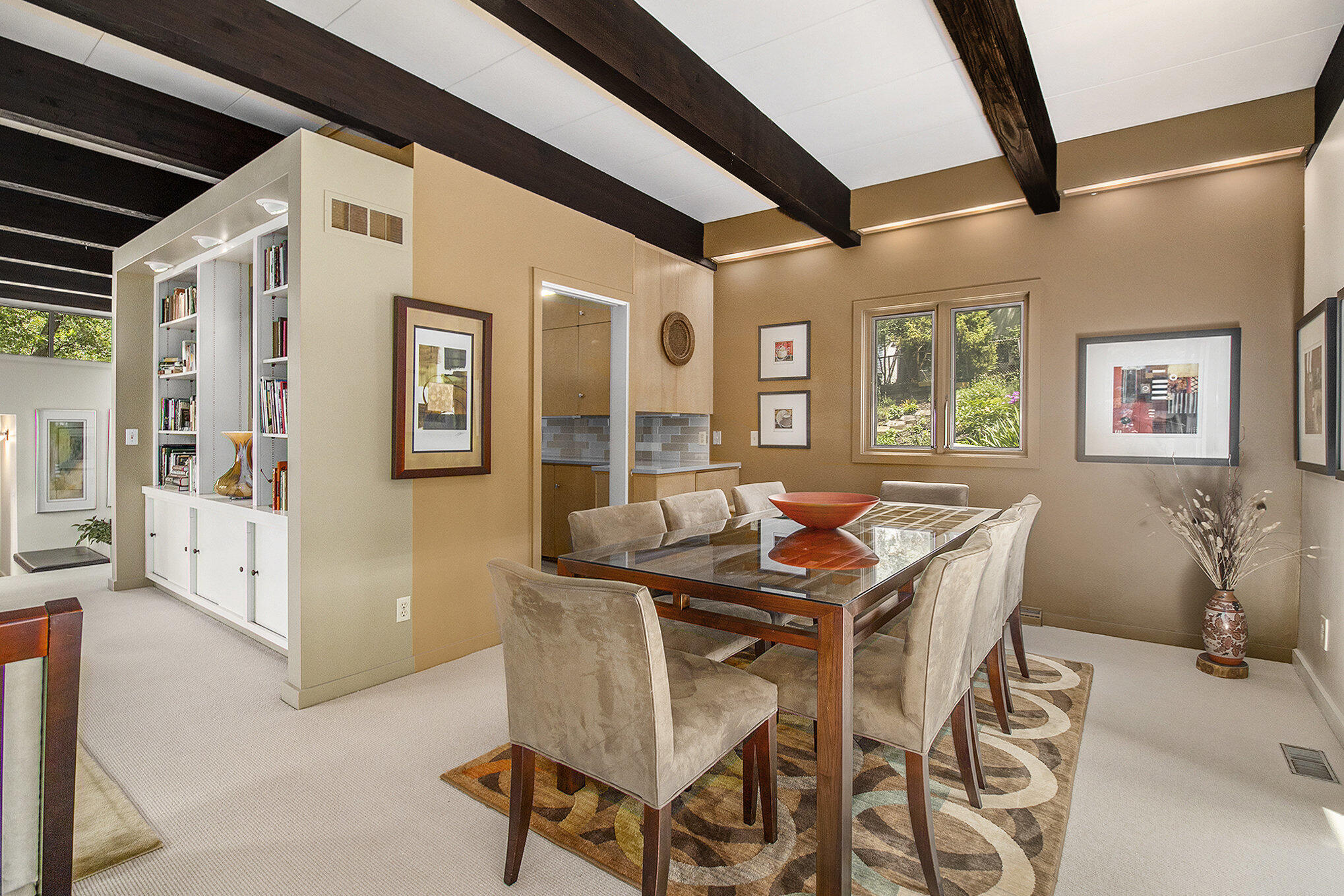 Kalamazoo, Michigan 49008, United States, 3 Bedrooms Bedrooms, ,2 BathroomsBathrooms,Residential,Pending,158165