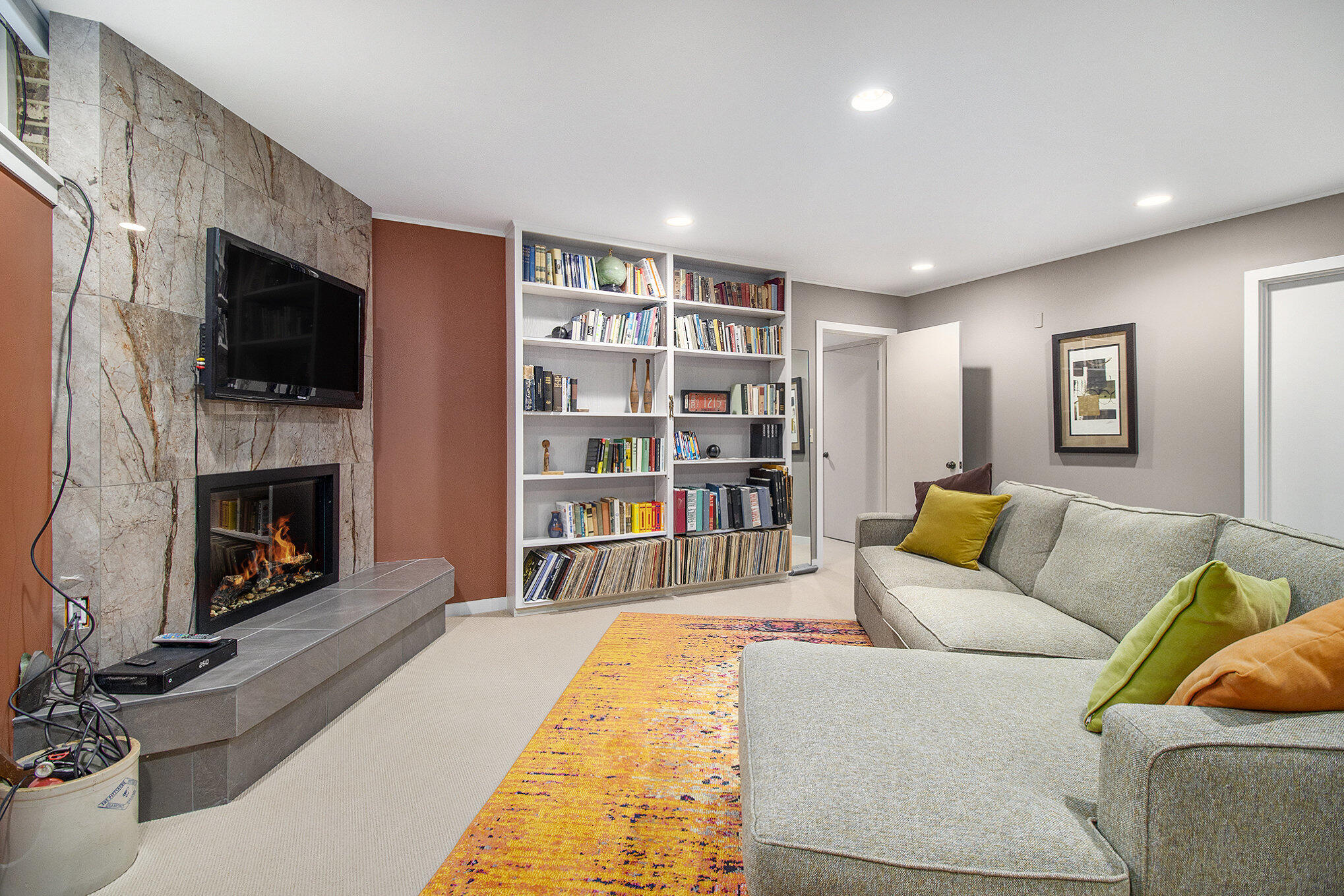 Kalamazoo, Michigan 49008, United States, 3 Bedrooms Bedrooms, ,2 BathroomsBathrooms,Residential,Pending,158165