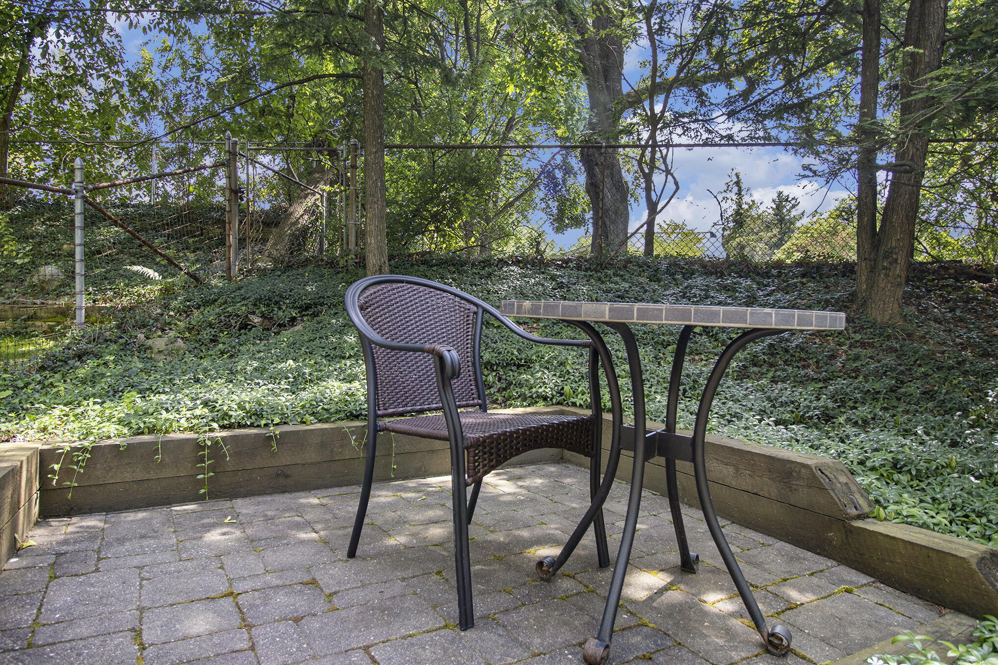 Kalamazoo, Michigan 49008, United States, 3 Bedrooms Bedrooms, ,2 BathroomsBathrooms,Residential,Pending,158165