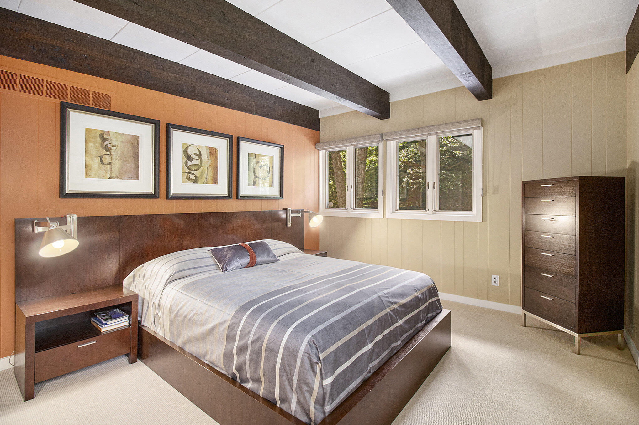 Kalamazoo, Michigan 49008, United States, 3 Bedrooms Bedrooms, ,2 BathroomsBathrooms,Residential,Pending,158165