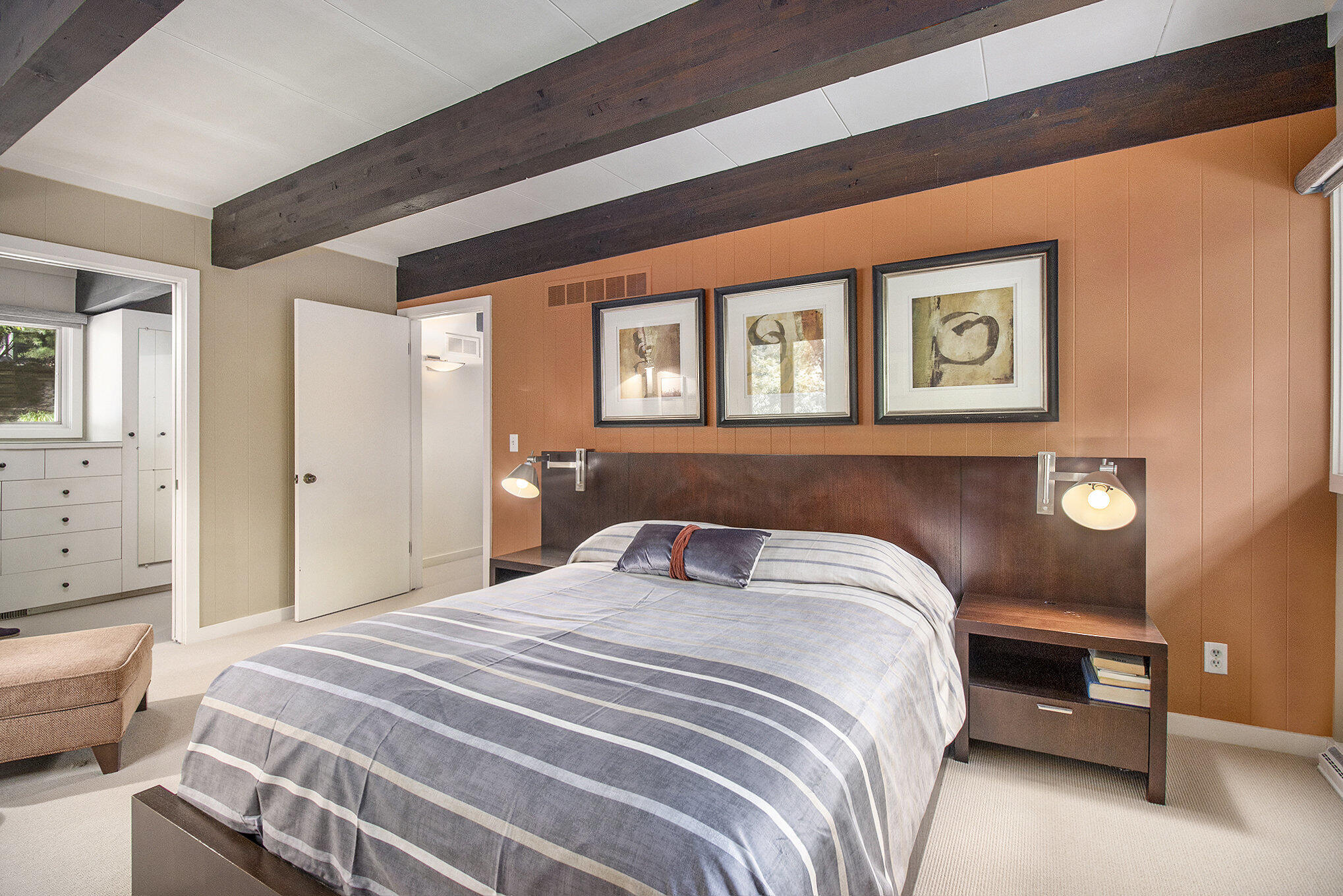 Kalamazoo, Michigan 49008, United States, 3 Bedrooms Bedrooms, ,2 BathroomsBathrooms,Residential,Pending,158165