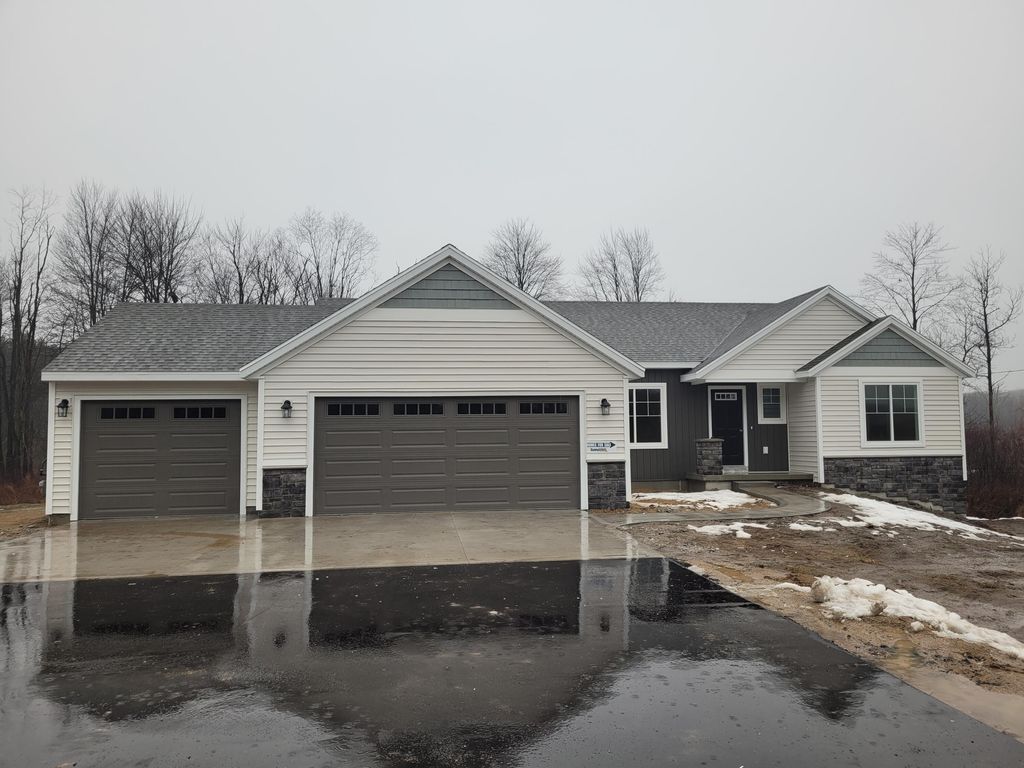 Photo of 3101 Lincoln Lake Ave, Lowell, MI 49331 (MLS # 25048822)
