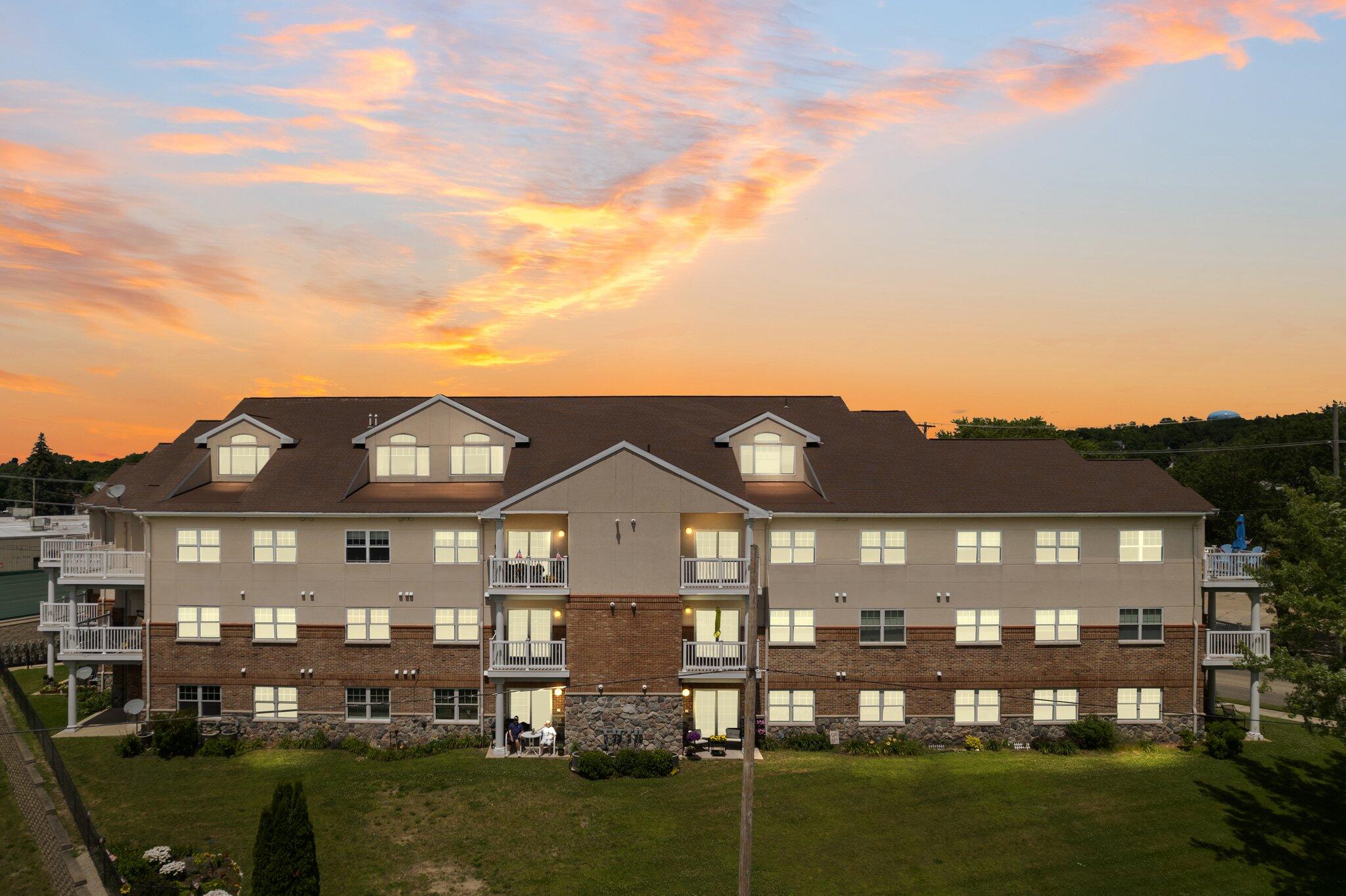 View Cadillac, MI 49601 condo