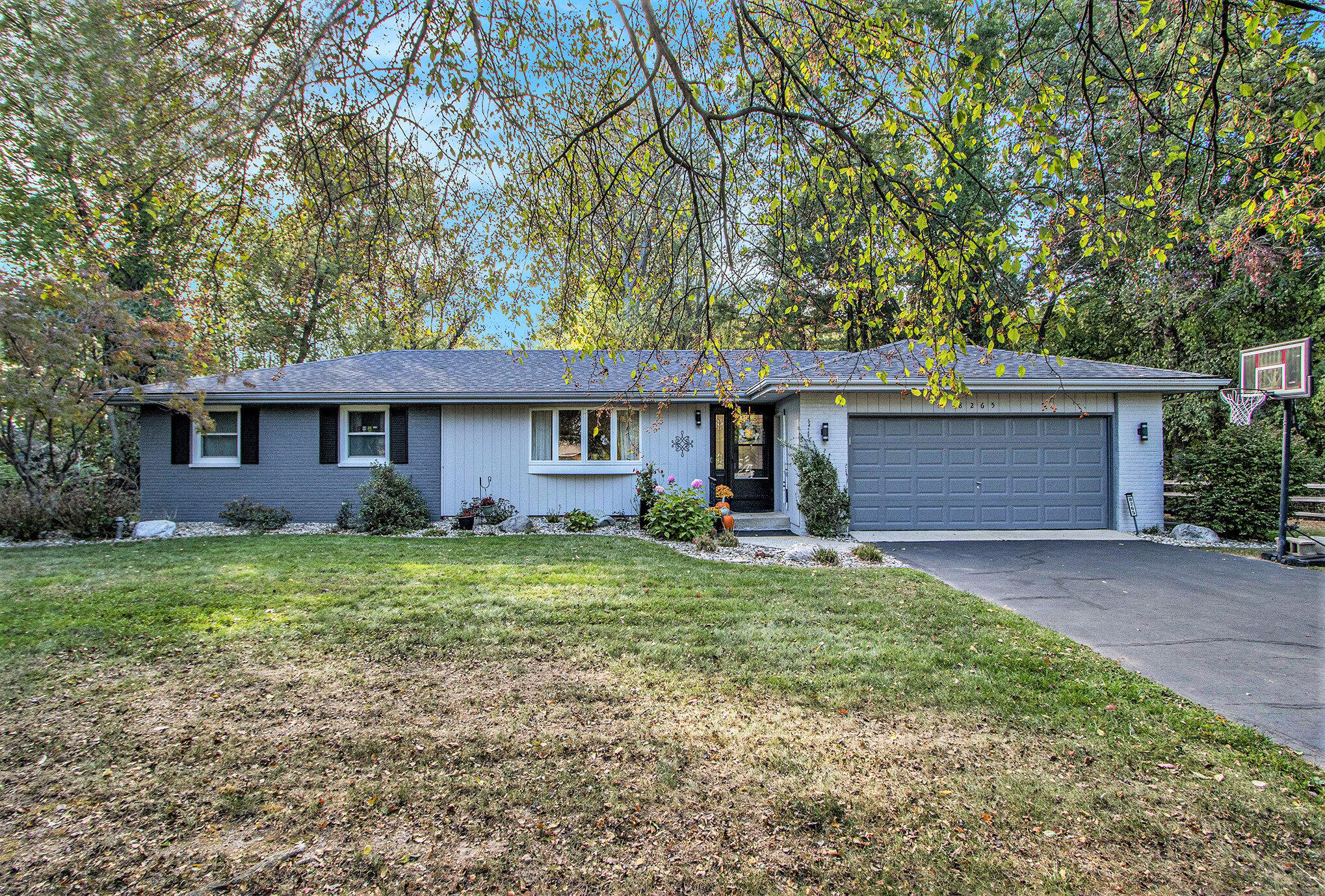 Richland, Michigan 49083, United States, 3 Bedrooms Bedrooms, ,3 BathroomsBathrooms,Residential,Active,39910