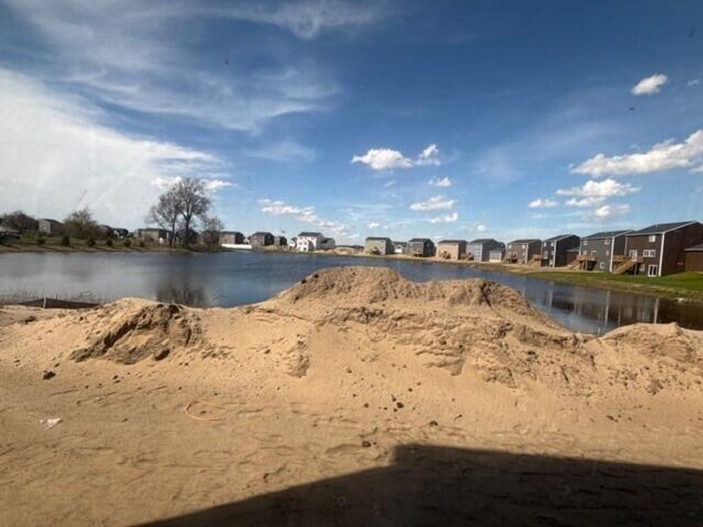 Photo of 13769 Quincy Street, Holland, MI 49424 (MLS # 26001628)