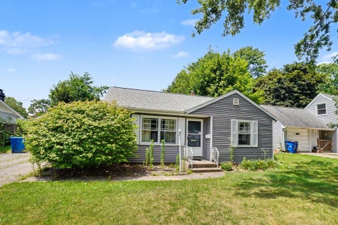 Photo for 121 N Ridgeway Drive