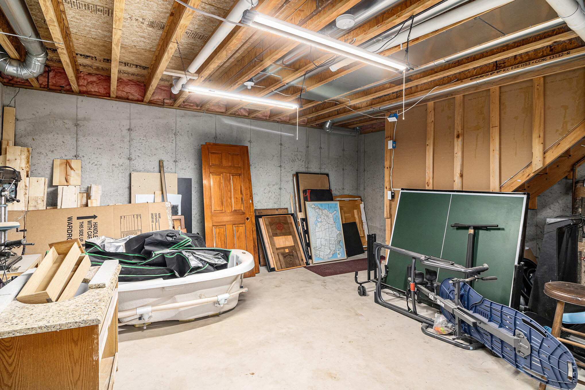 Waterford, Michigan 48327, United States, 2 Bedrooms Bedrooms, ,3 BathroomsBathrooms,Residential,Active,160763