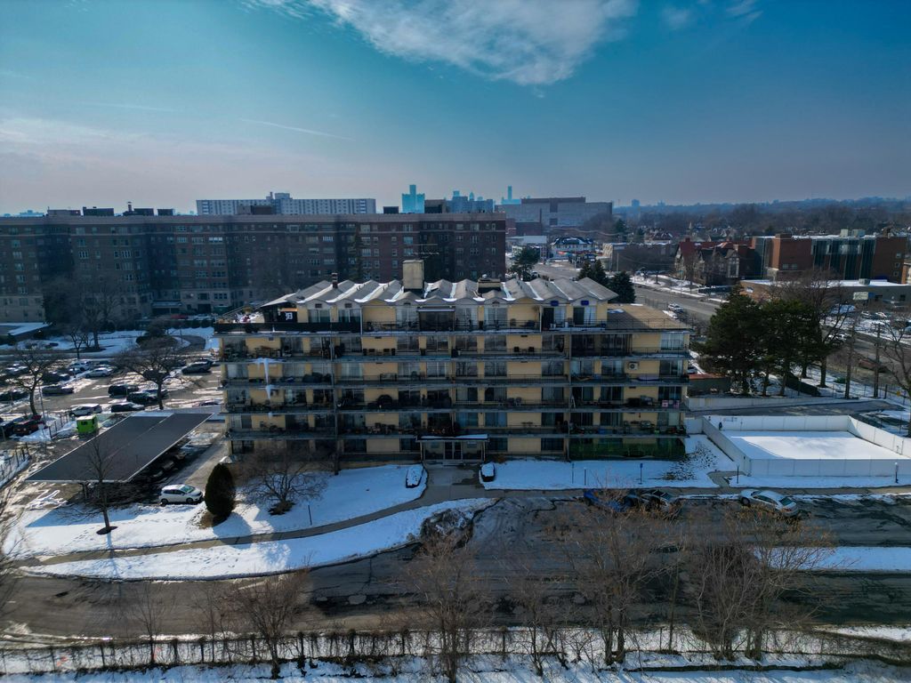 Photo of 8300 E Jefferson Avenue #104, Detroit, MI 48209 (MLS # 26004967)