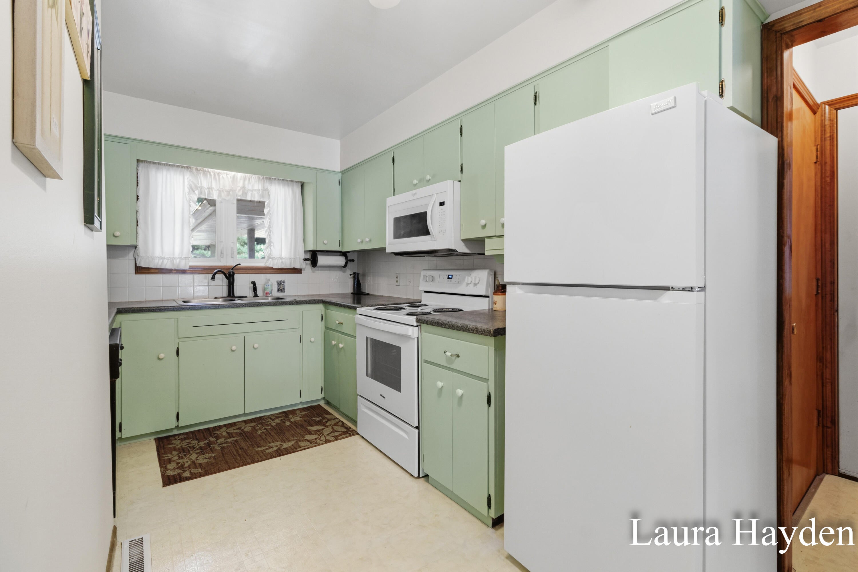 Listing 11