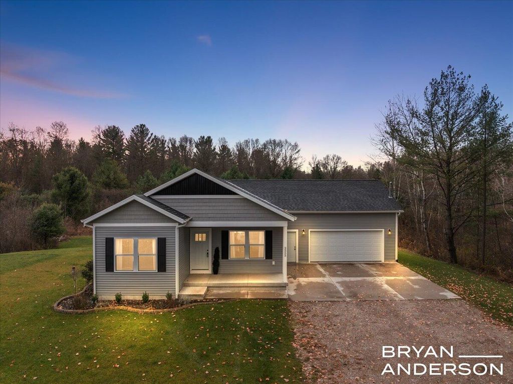 Photo of 2555 W River Road, Muskegon, MI 49445 (MLS # 25059209)