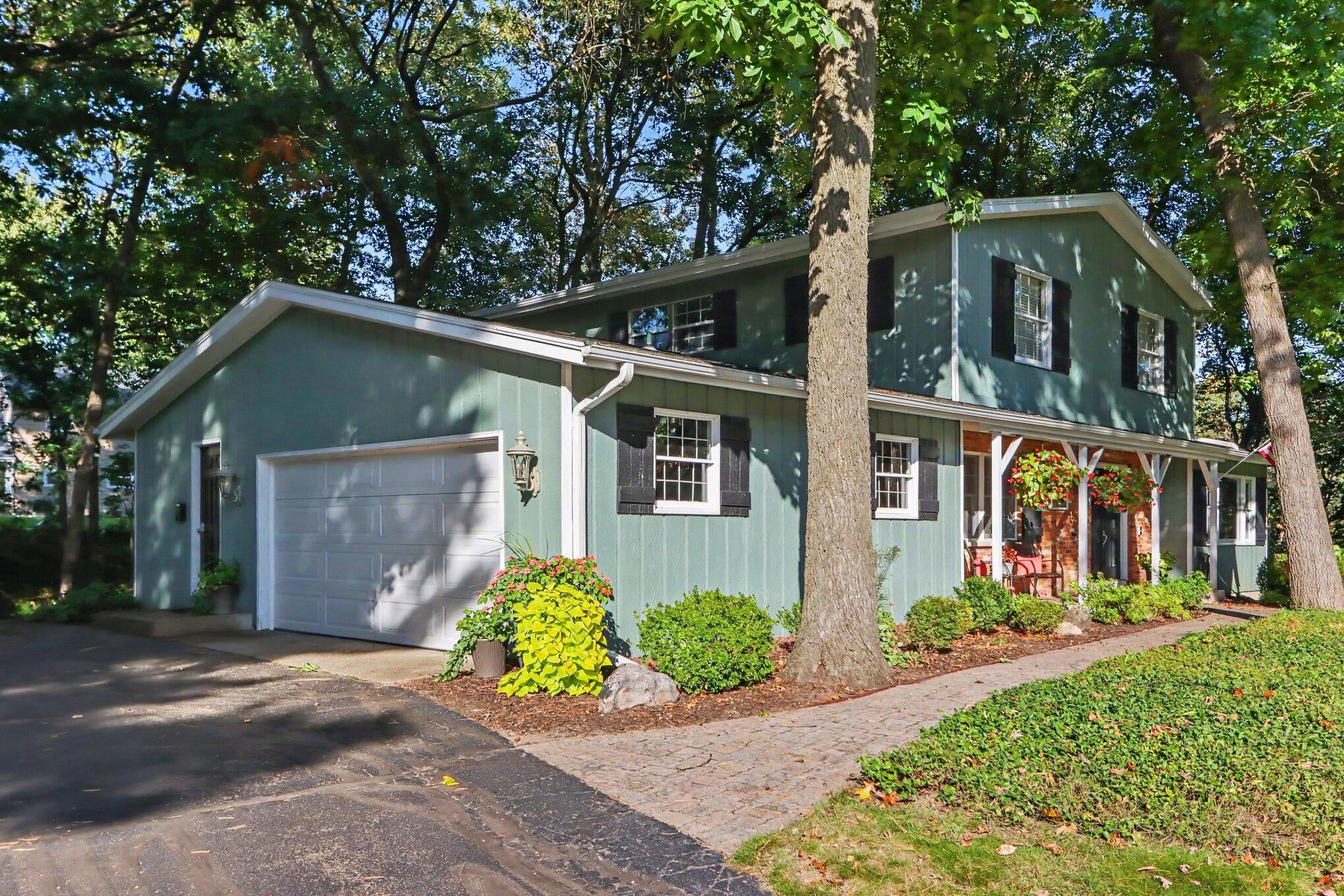 5246 Hitching Post Road