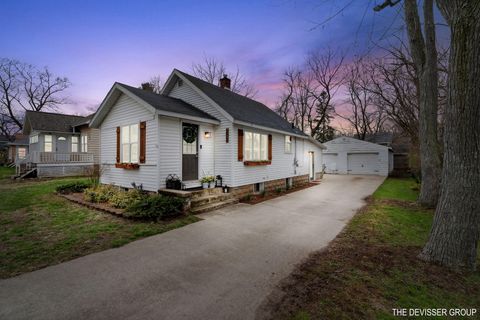203 E 38th Street, Holland, MI 49423 - MLS#: 25015694
