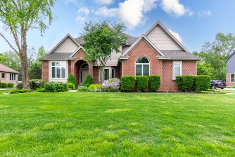 7009 Suncrest Dr, Saline, MI 48176 - MLS#: 25023366
