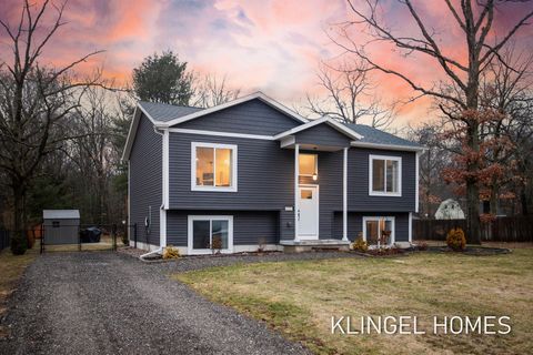 Photo of 2325 Pillon Road, Twin Lake, MI 49457 (MLS # 26009016)