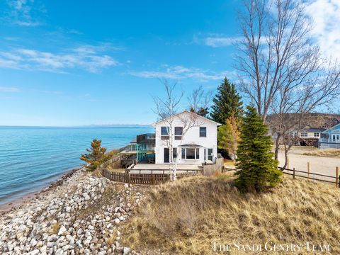 Photo of 2767 N Lakeshore Drive, Mears, MI 49436 (MLS # 26000626)