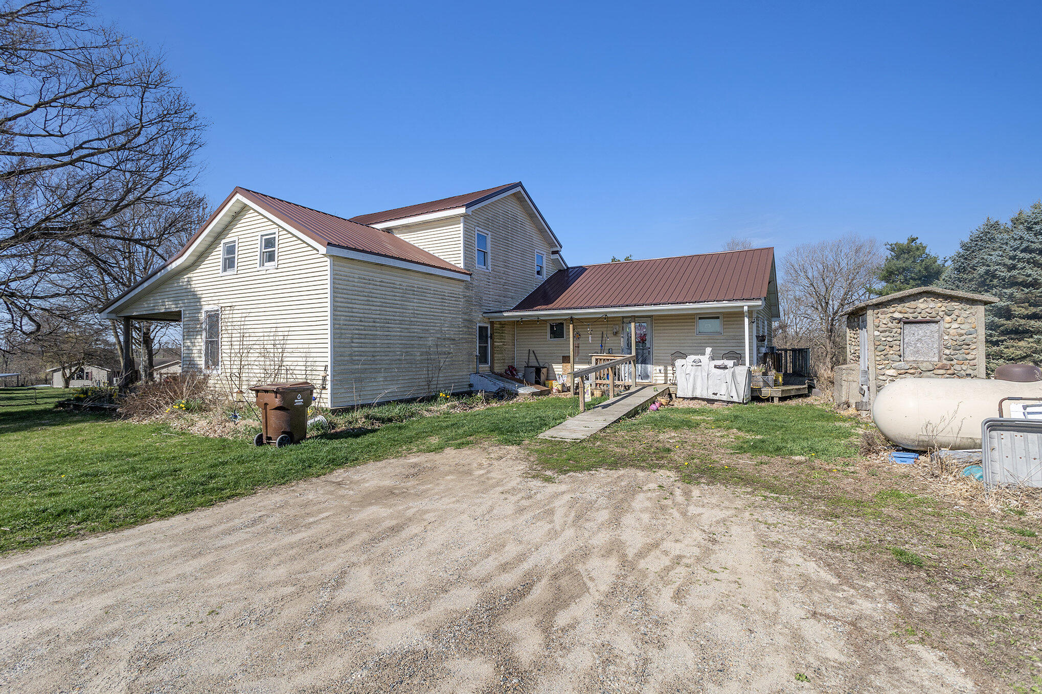 Union City, Michigan 49094, United States, 4 Bedrooms Bedrooms, ,2 BathroomsBathrooms,Residential,Active,114353