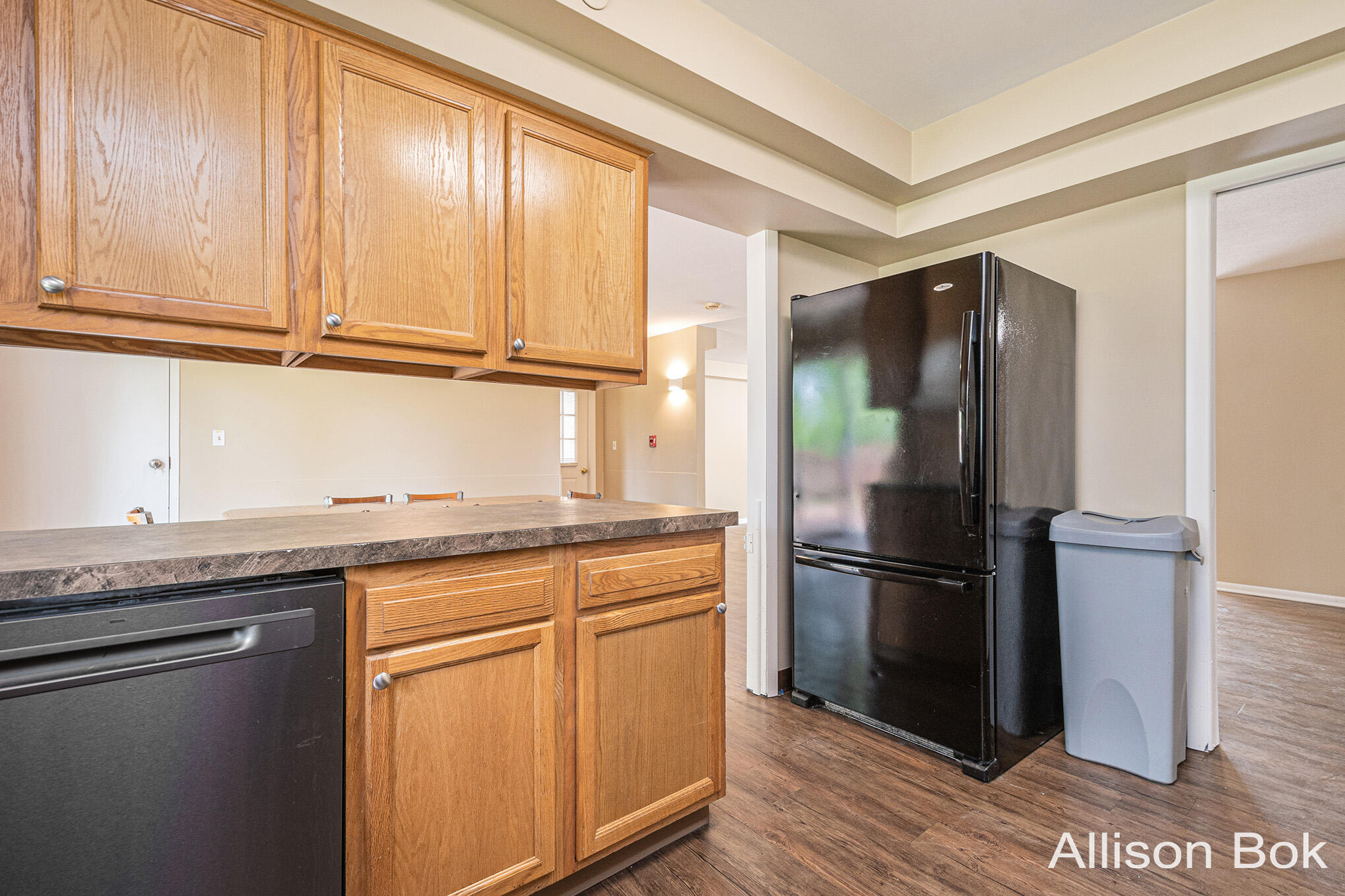 Photo 5 of 17 of 4205 Westchester Drive SE house