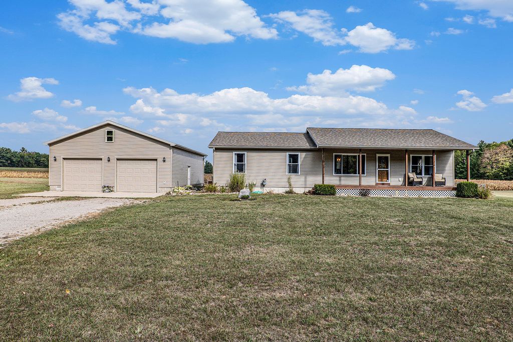 Photo of 18570 Garfield Road, Big Rapids, MI 49307 (MLS # 25051785)