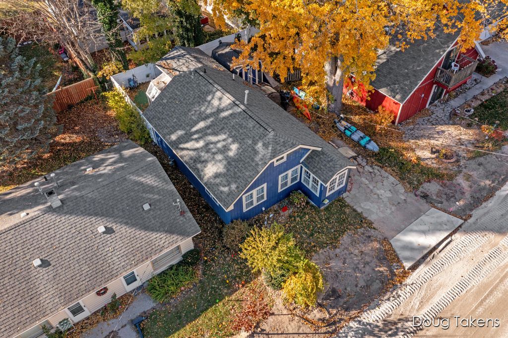 Photo of 209 Rex Avenue, Spring Lake, MI 49456 (MLS # 25057078)