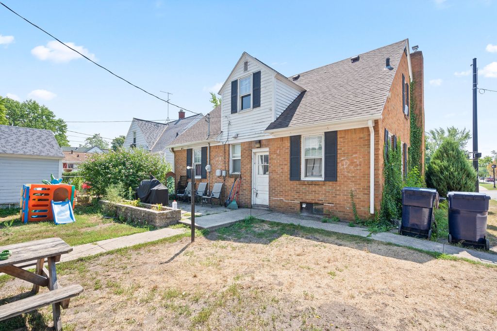Photo of 283 W 16th Street, Holland, MI 49423 (MLS # 25035703)
