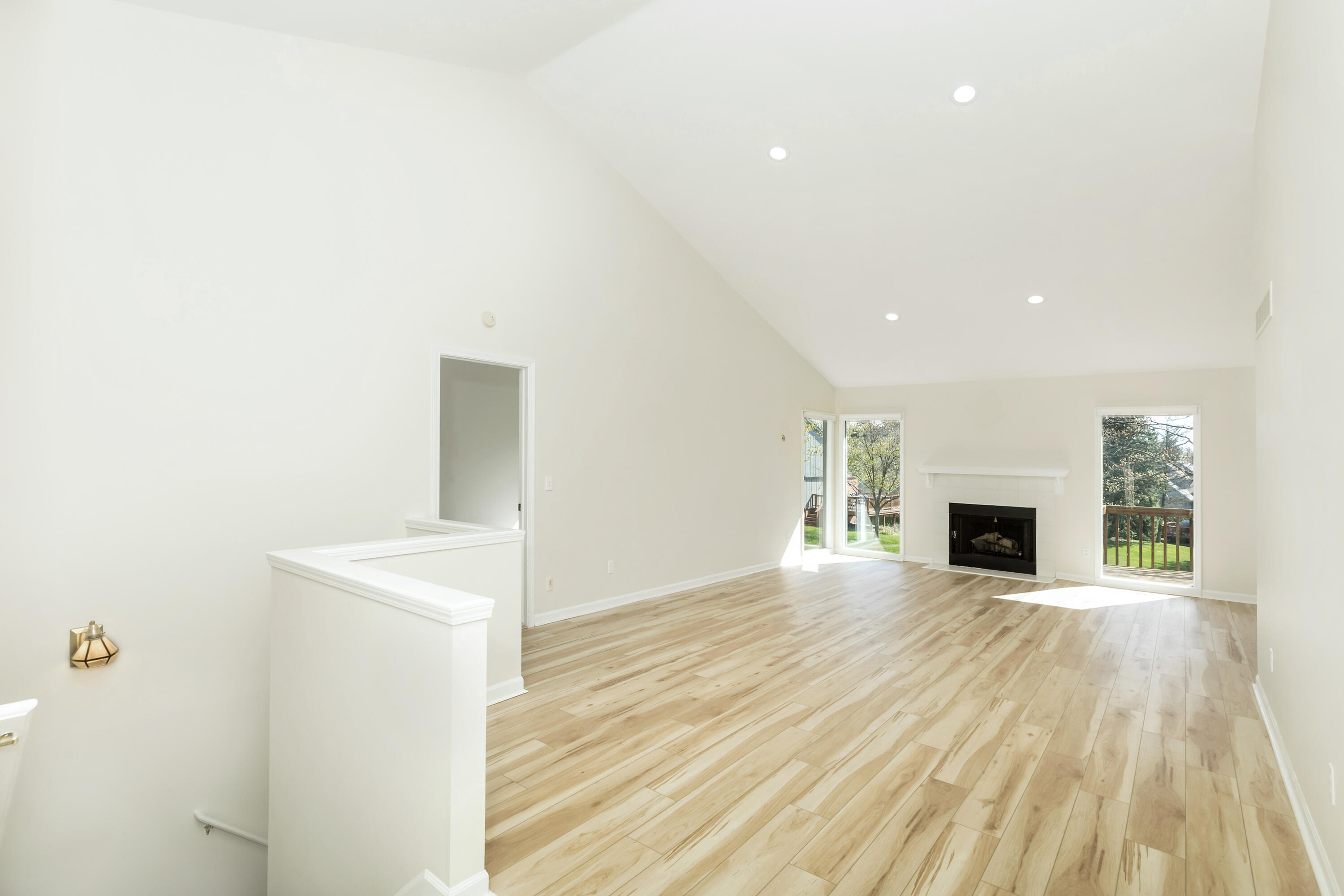 37743 Avon Lane