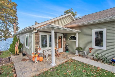 Photo of 33766 Forest Beach Drive, Eau Claire, MI 49111 (MLS # 25055896)